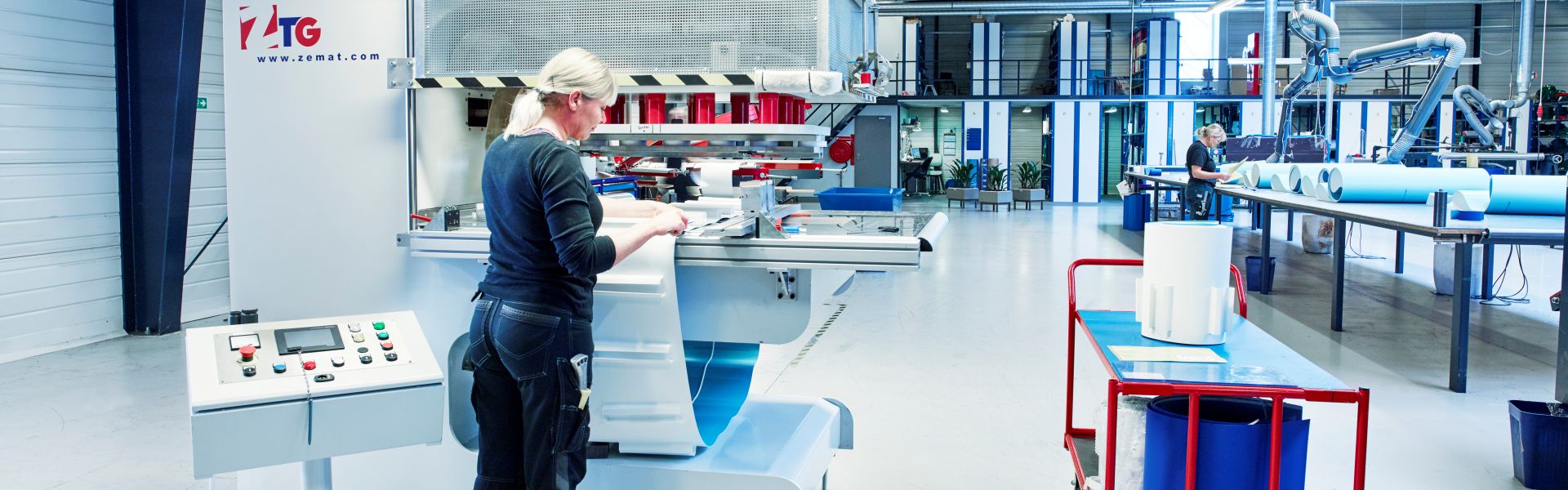 Operatør ved produktionsmaskine